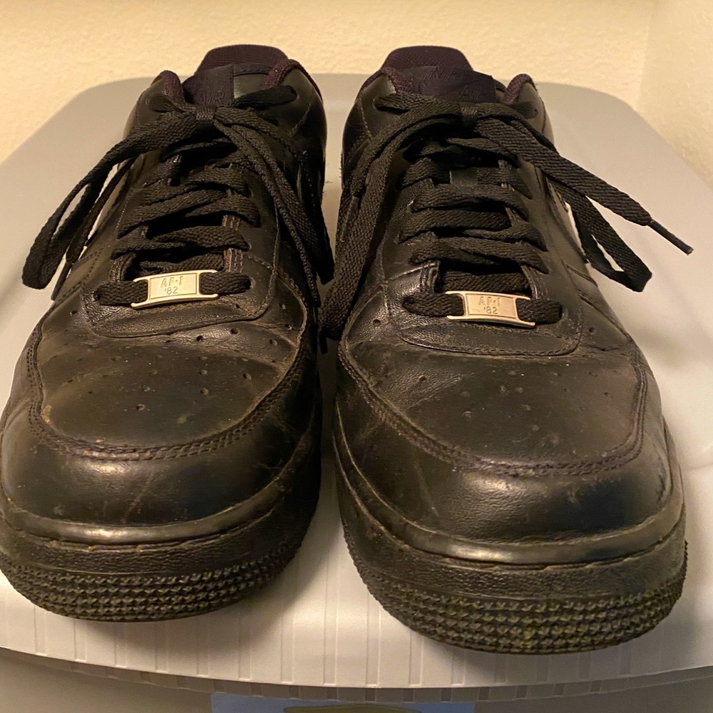 Black Nike Air Force Ones